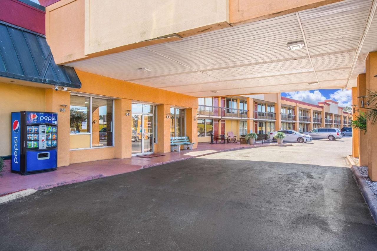 Econo Lodge Choice Hotels I 95 Savannah Gateway 24 Hour Fitness Center On Site Guest Laundry On Site Perkins Restaurant Georgetown Exterior foto