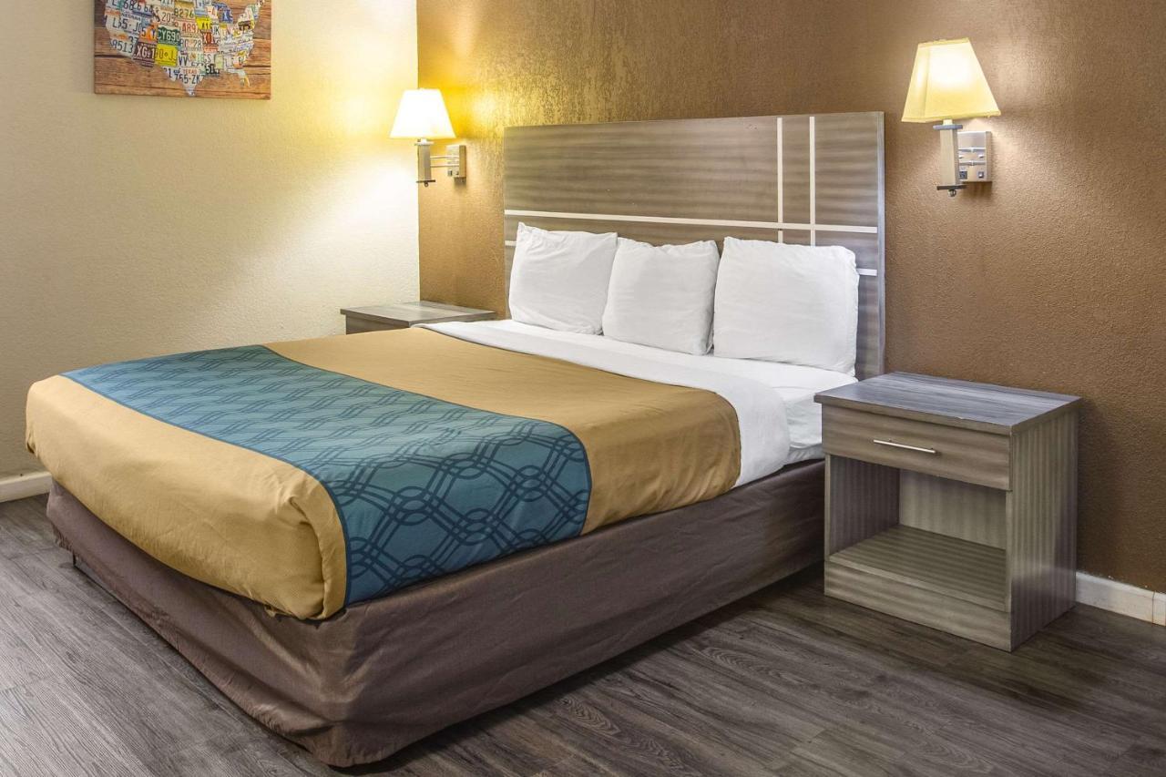 Econo Lodge Choice Hotels I 95 Savannah Gateway 24 Hour Fitness Center On Site Guest Laundry On Site Perkins Restaurant Georgetown Exterior foto